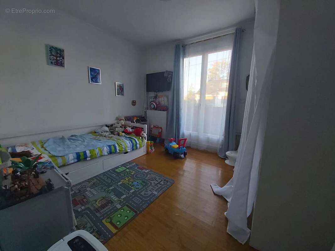 Appartement à CHELLES