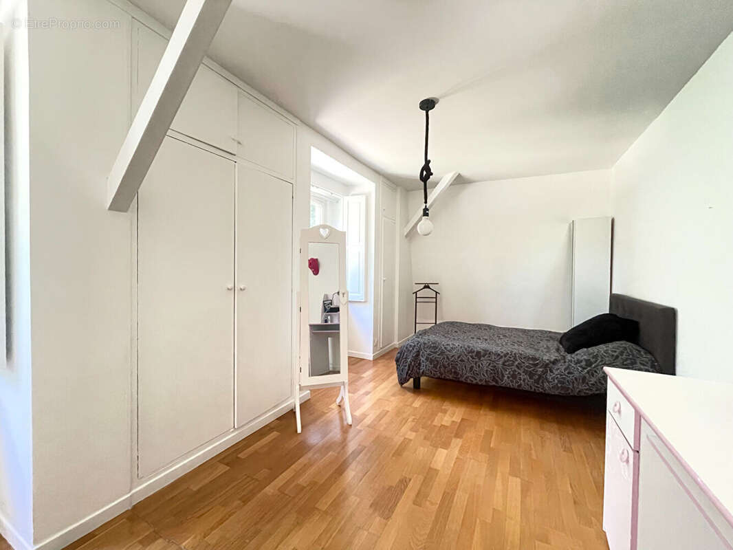 Maison à VERRIERES-LE-BUISSON