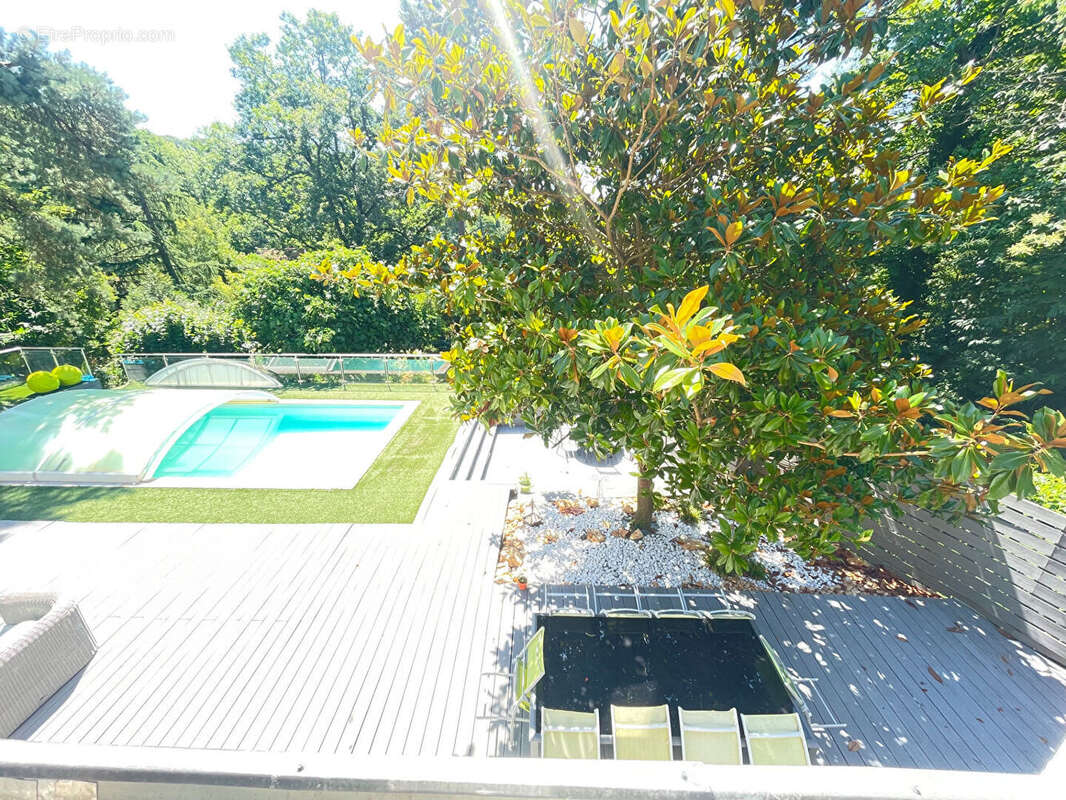 Maison à VERRIERES-LE-BUISSON