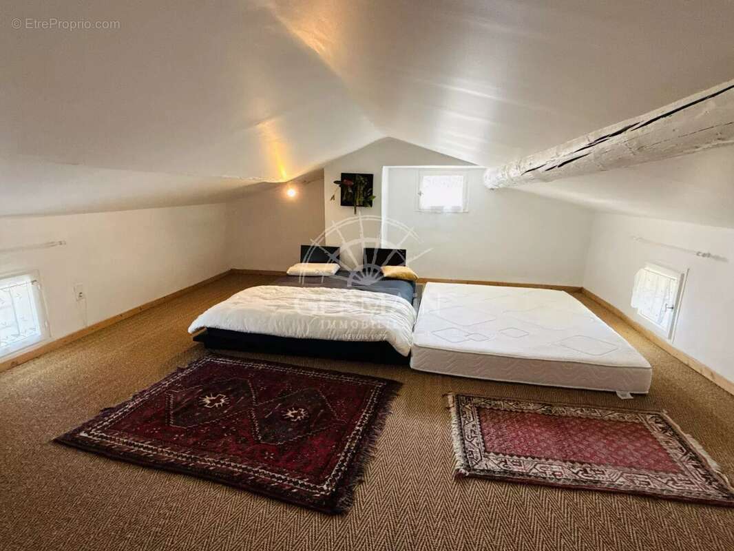 Maison à CAUMONT-SUR-DURANCE