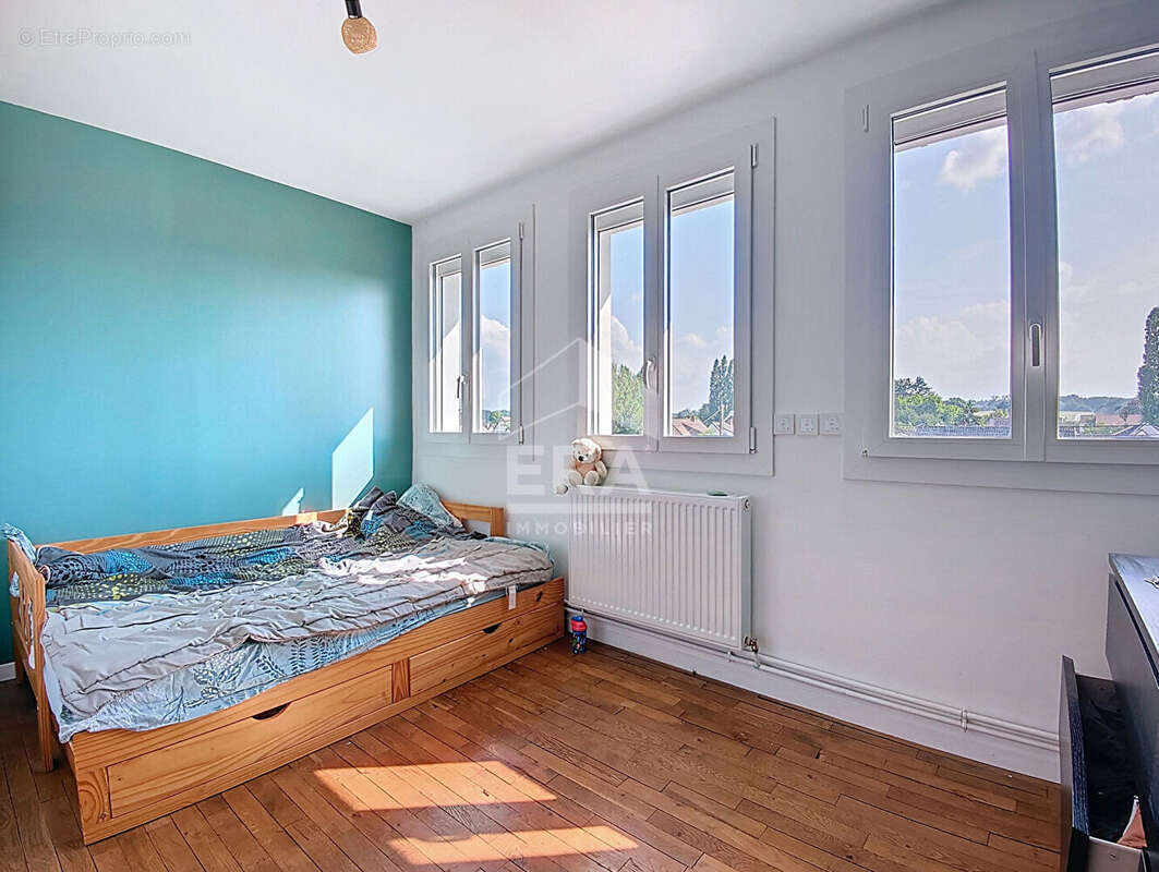 Maison à CHAUMONTEL