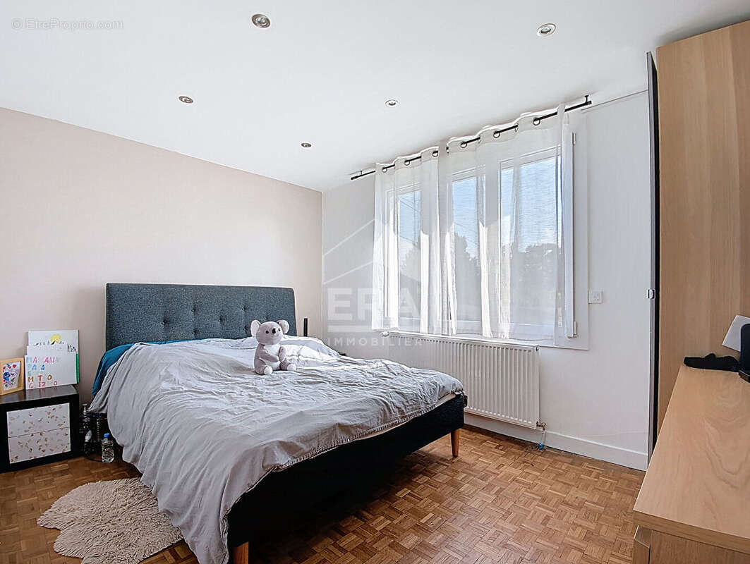 Maison à CHAUMONTEL