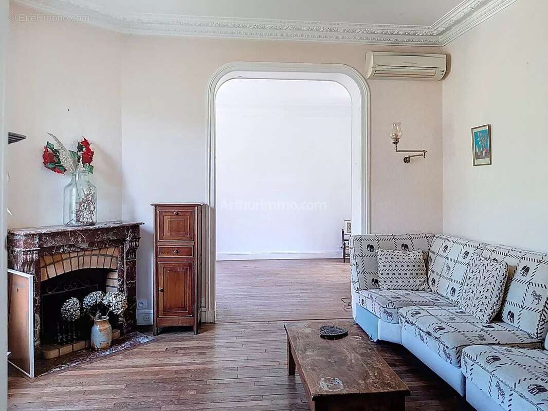 Maison à LE PERREUX-SUR-MARNE