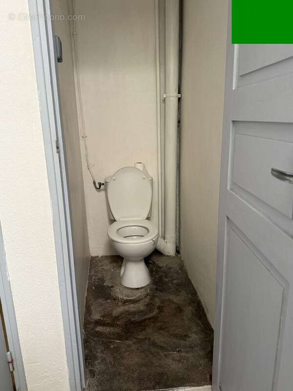 Commerce à LES ABYMES