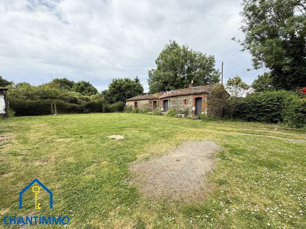 Maison à LA CHATAIGNERAIE