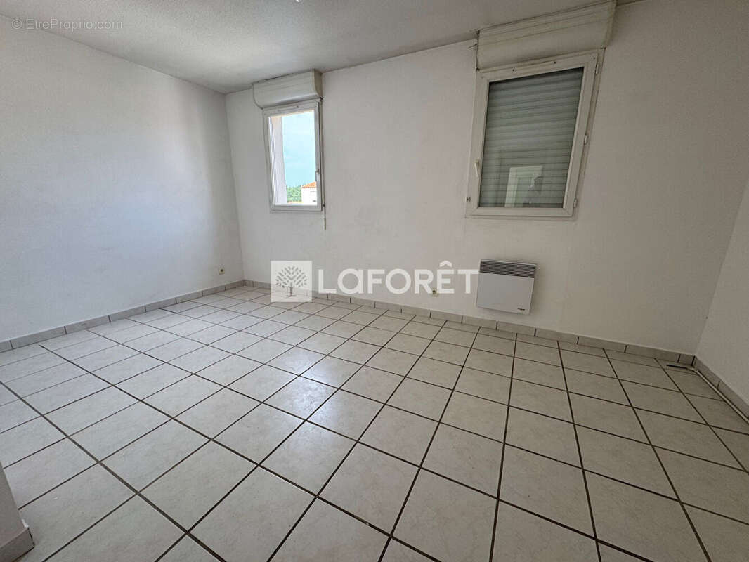 Maison à PEZILLA-LA-RIVIERE