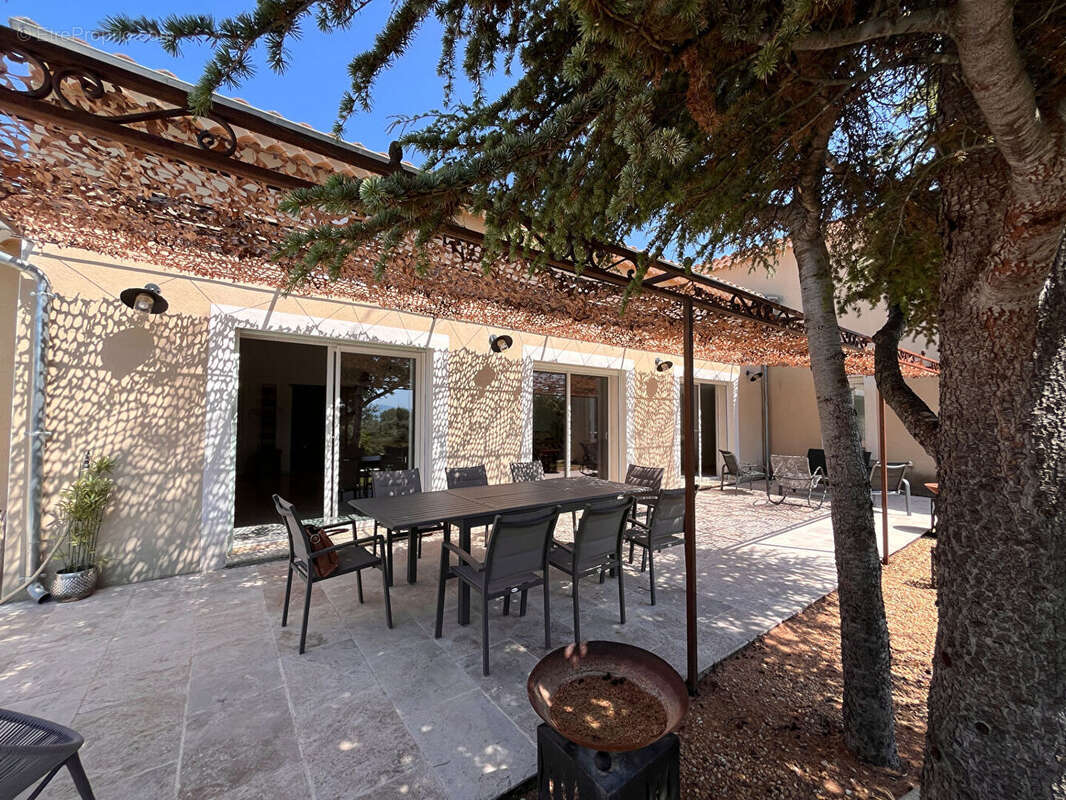 Maison à CABRIERES-D&#039;AVIGNON