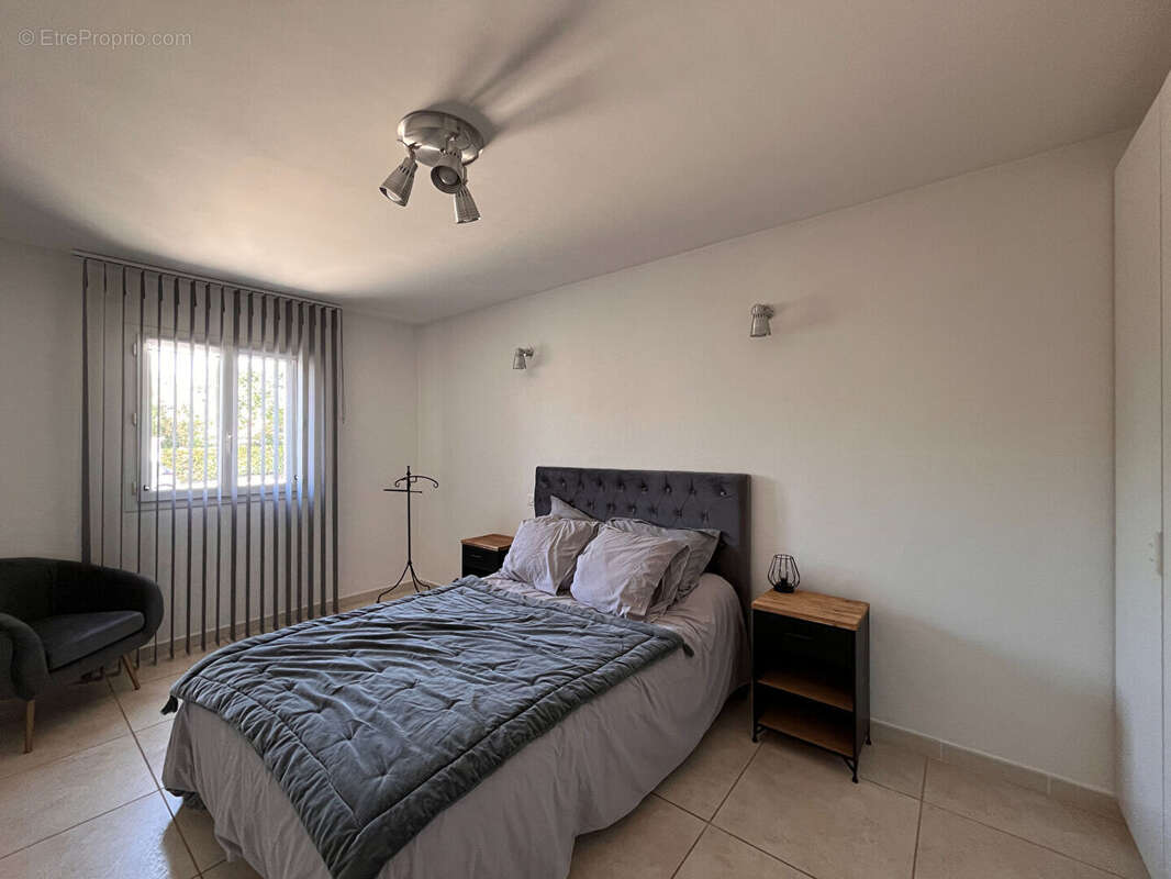 Maison à CABRIERES-D&#039;AVIGNON