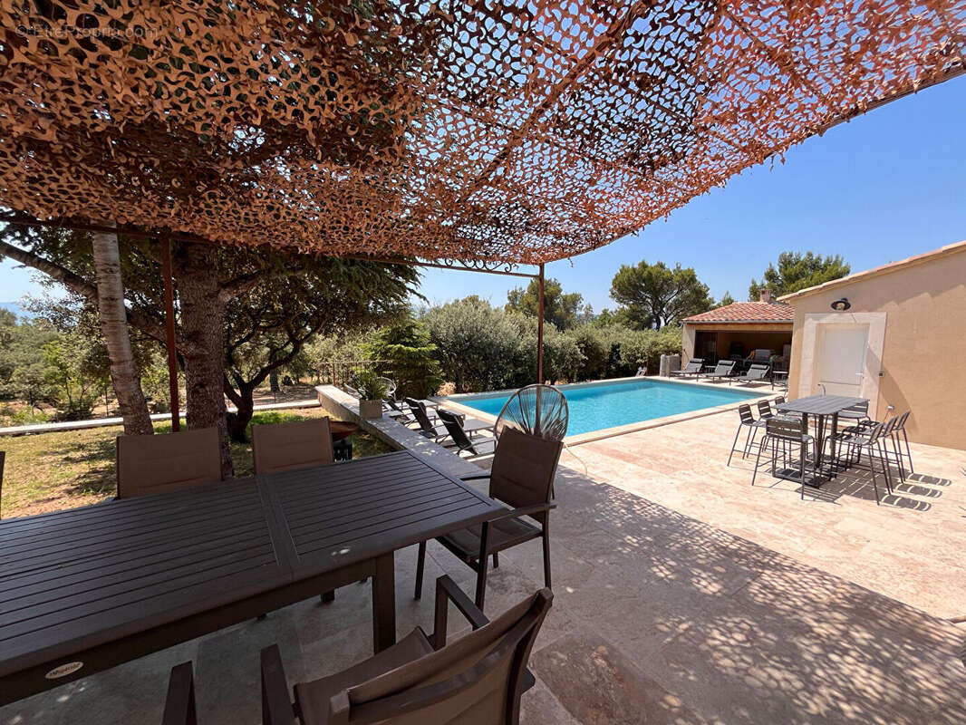 Maison à CABRIERES-D&#039;AVIGNON