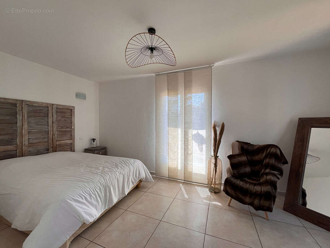 Maison à CABRIERES-D&#039;AVIGNON