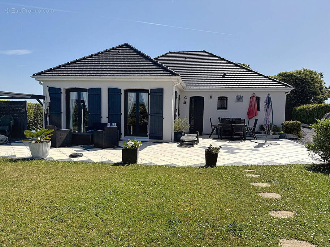 Maison à SAINT-LEONARD