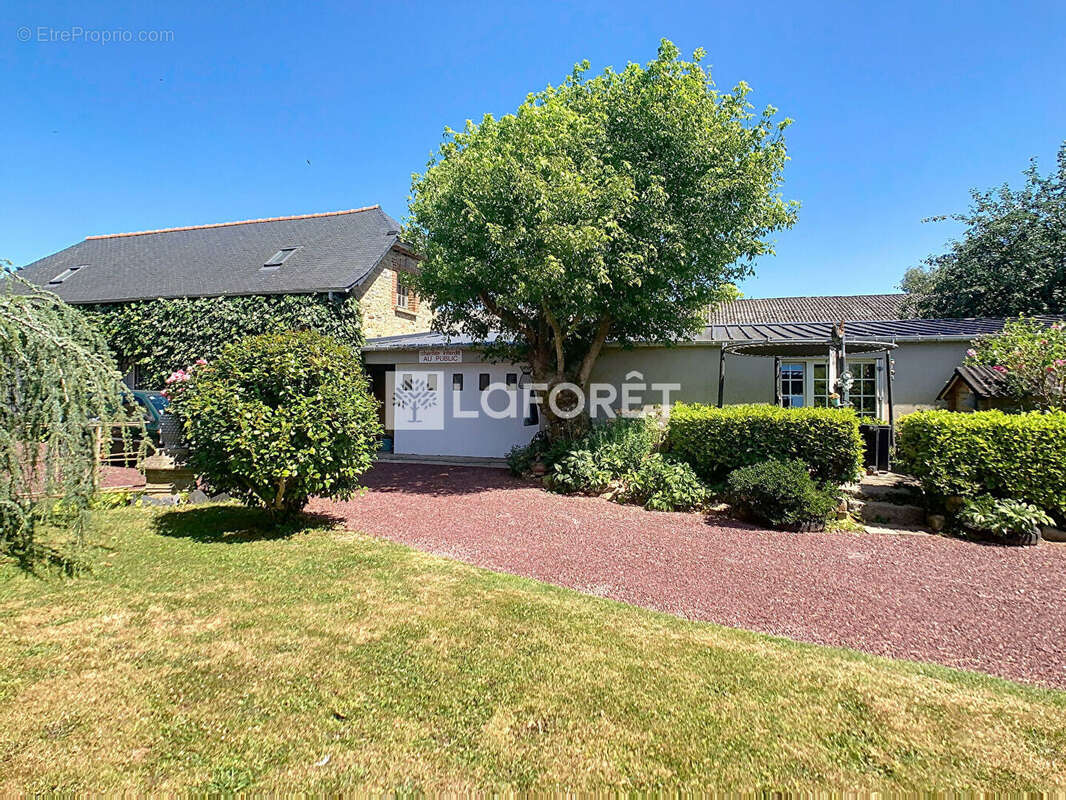 Maison à MERDRIGNAC