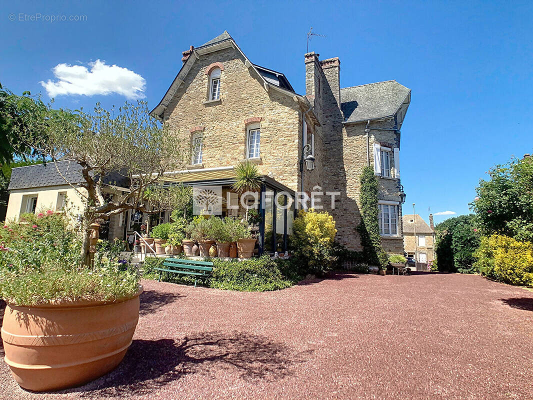 Maison à MERDRIGNAC