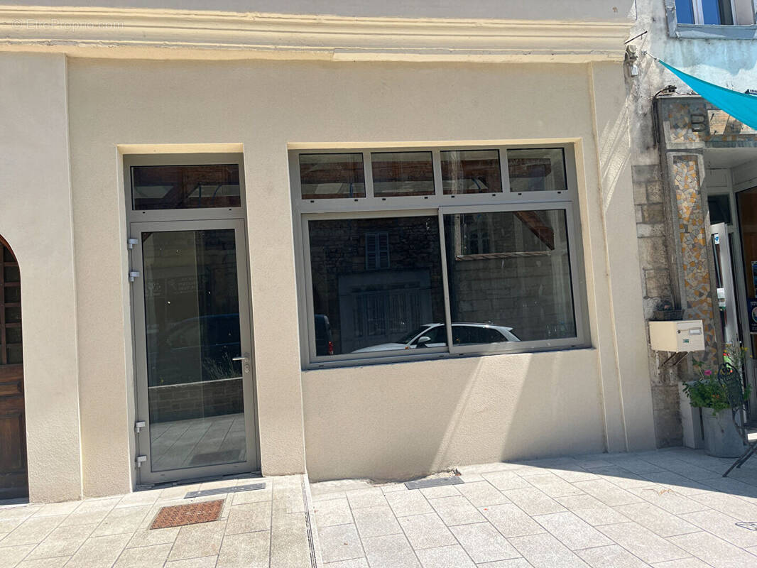 Commerce à SALINS-LES-BAINS