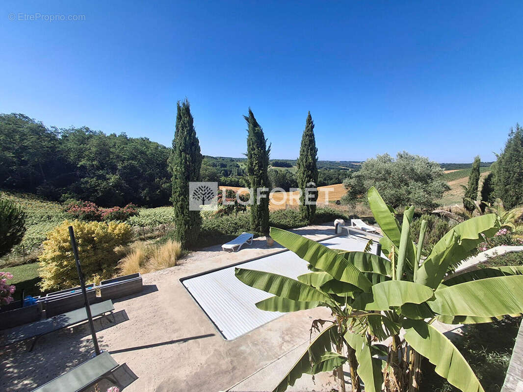 Maison à MONCLAR-DE-QUERCY