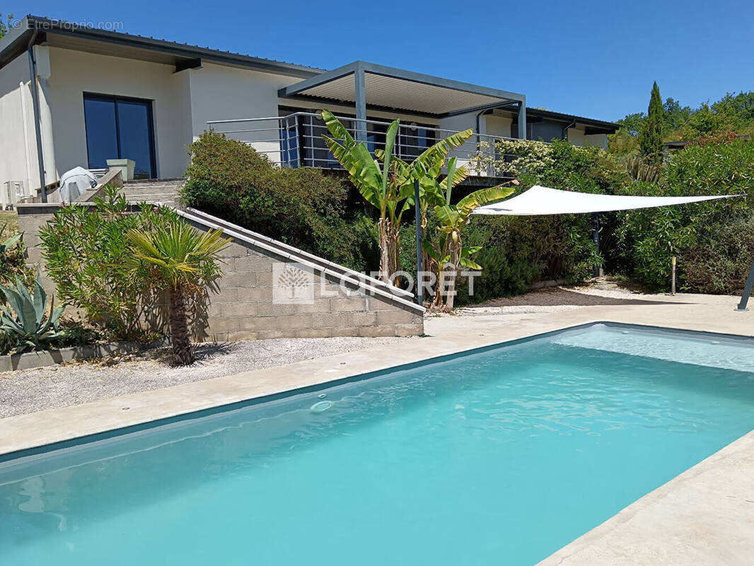 Maison à MONCLAR-DE-QUERCY