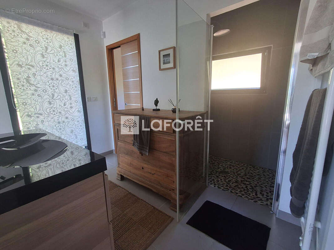 Maison à MONCLAR-DE-QUERCY