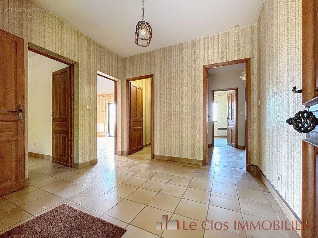 Maison à CASTELGINEST