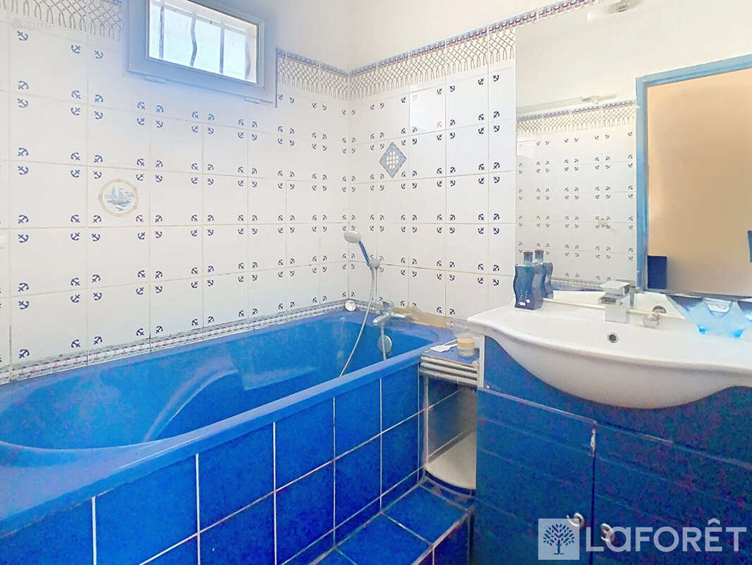 Maison à SAUSSET-LES-PINS