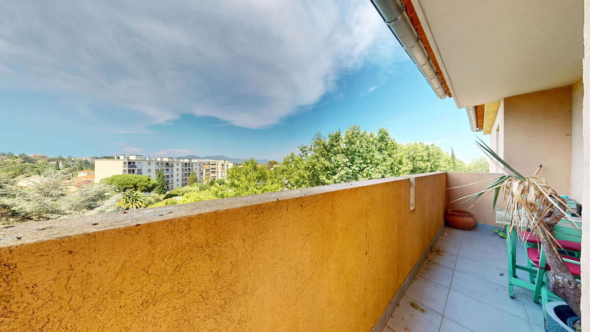 Appartement à FREJUS