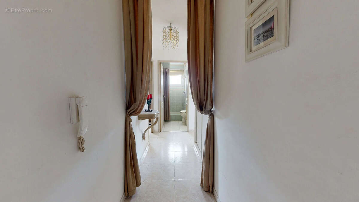 Appartement à FREJUS