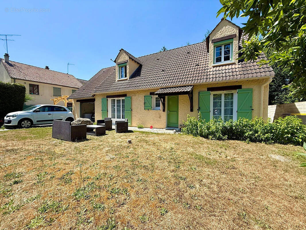 Maison à MILLY-LA-FORET