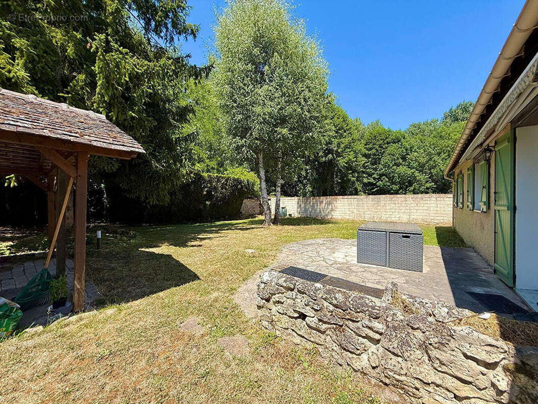 Maison à MILLY-LA-FORET