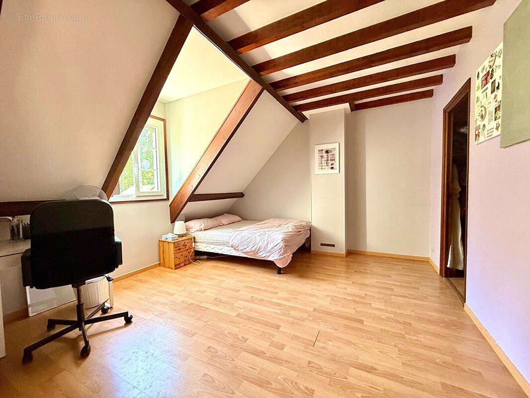 Maison à MILLY-LA-FORET