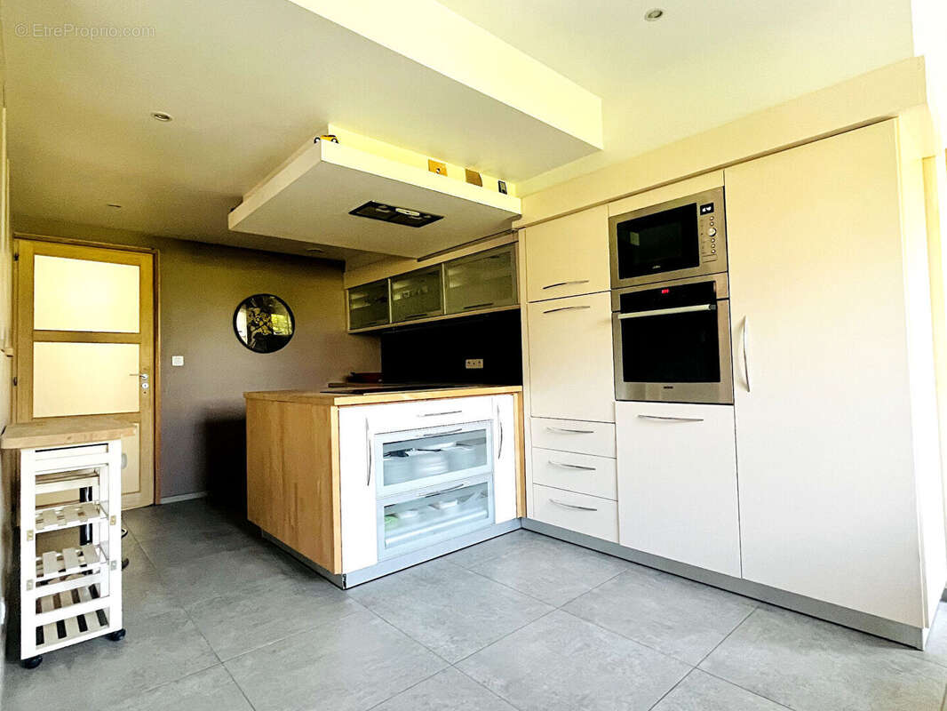 Maison à BONNINGUES-LES-ARDRES