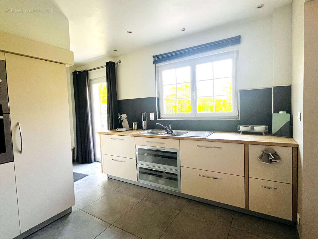 Maison à BONNINGUES-LES-ARDRES