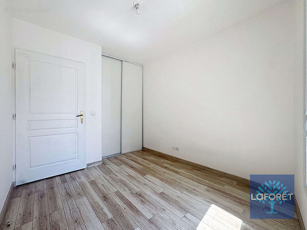 Appartement à CHILLY-MAZARIN