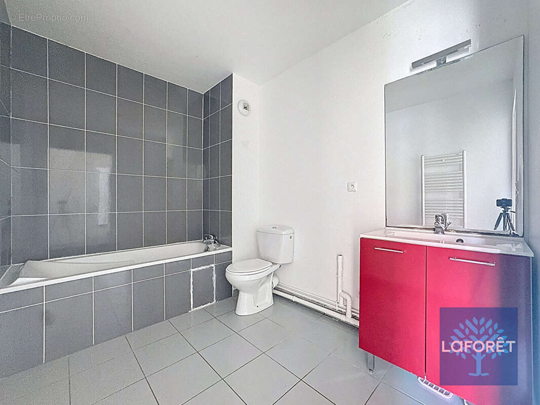 Appartement à CHILLY-MAZARIN