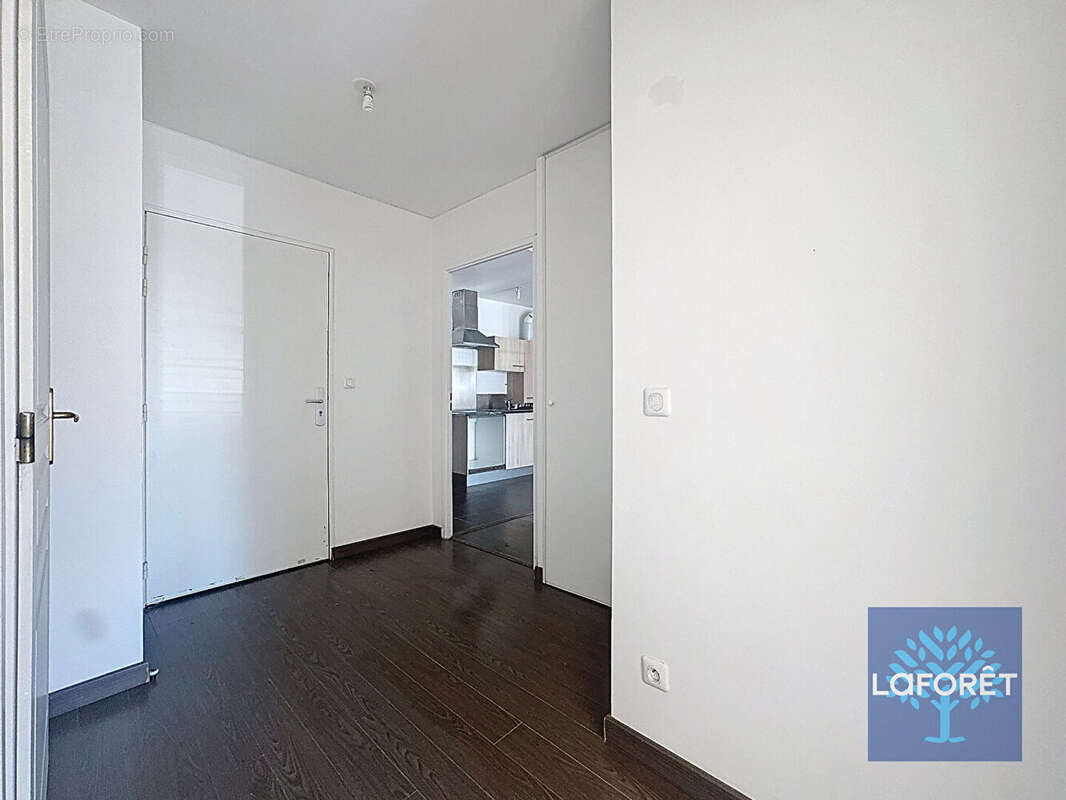 Appartement à CHILLY-MAZARIN