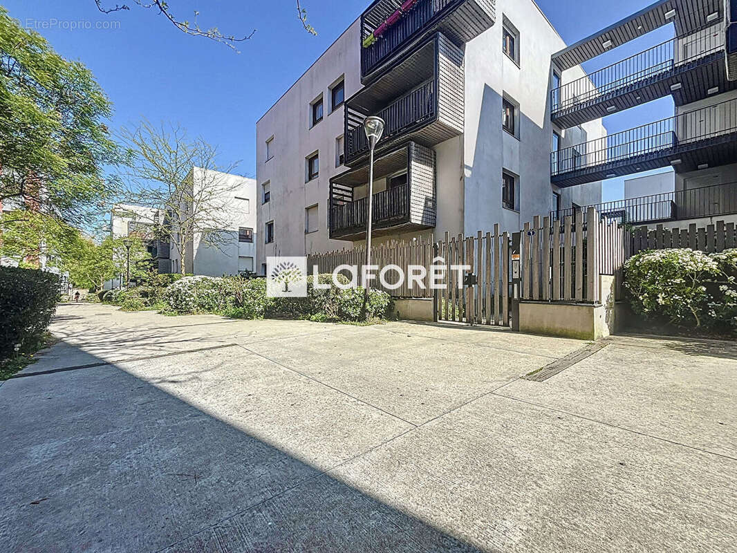 Appartement à IVRY-SUR-SEINE