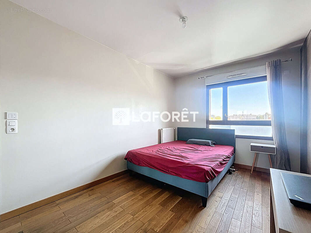 Appartement à IVRY-SUR-SEINE