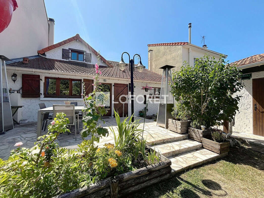 Maison à CLICHY-SOUS-BOIS