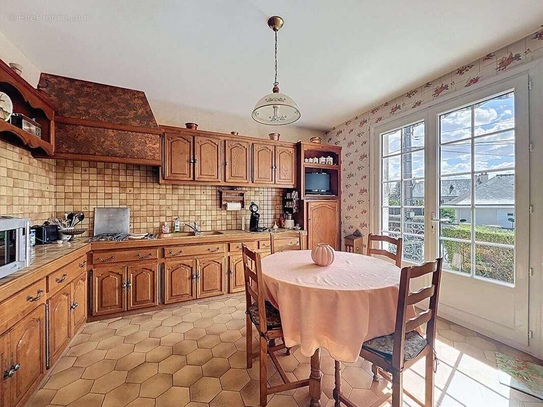 Maison à DOUE-LA-FONTAINE