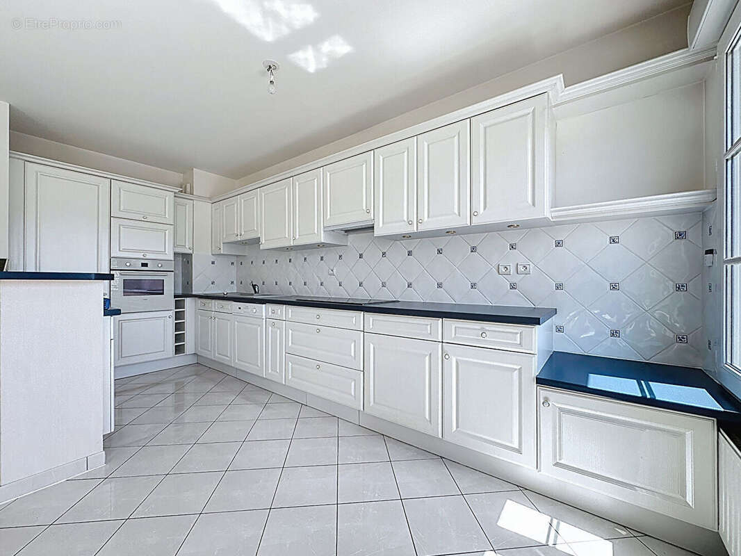 Appartement à SAINT-FARGEAU-PONTHIERRY