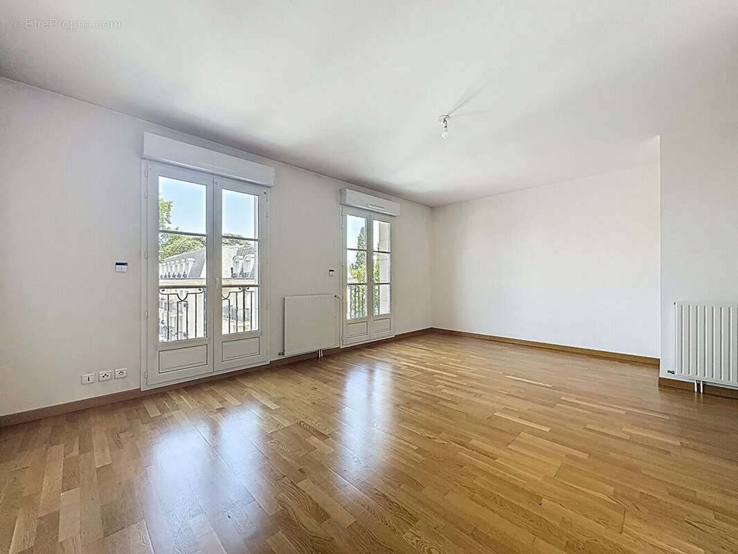 Appartement à SAINT-FARGEAU-PONTHIERRY