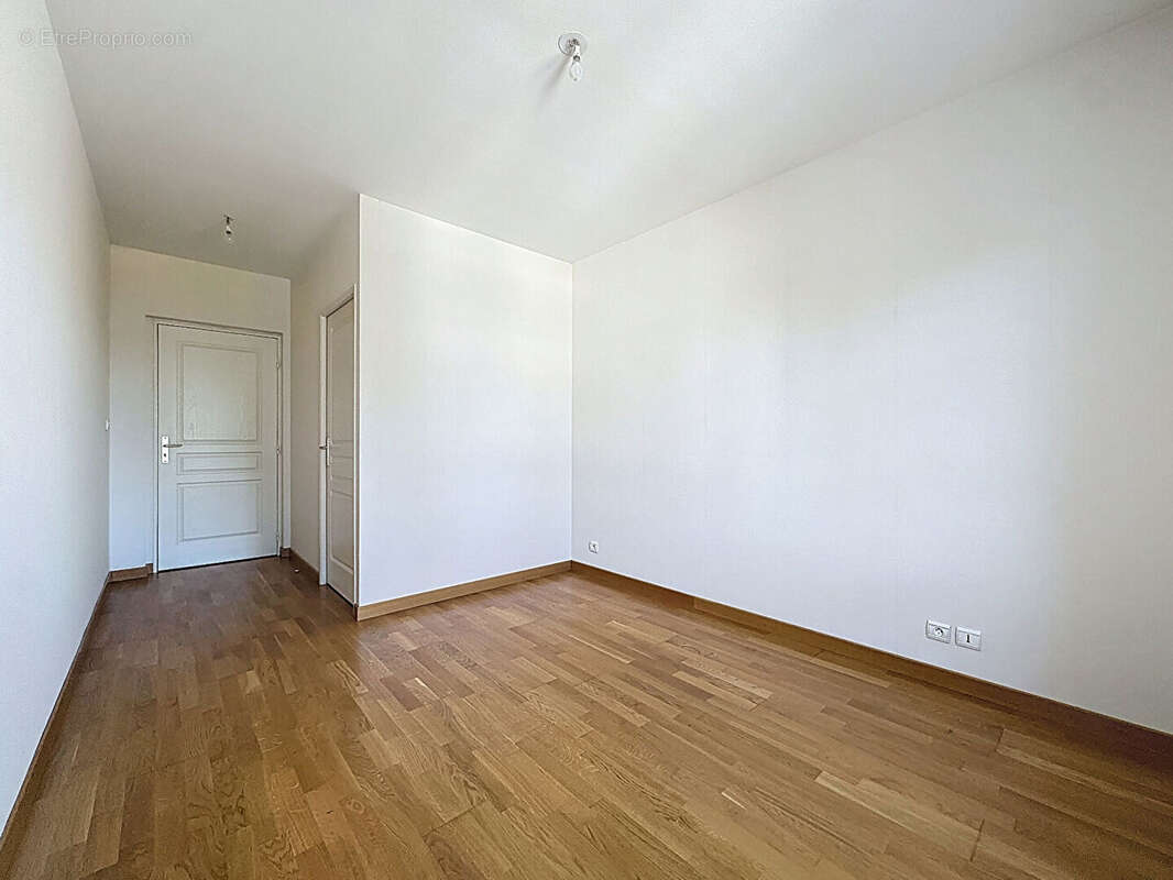 Appartement à SAINT-FARGEAU-PONTHIERRY