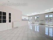 Appartement à SAINT-FARGEAU-PONTHIERRY