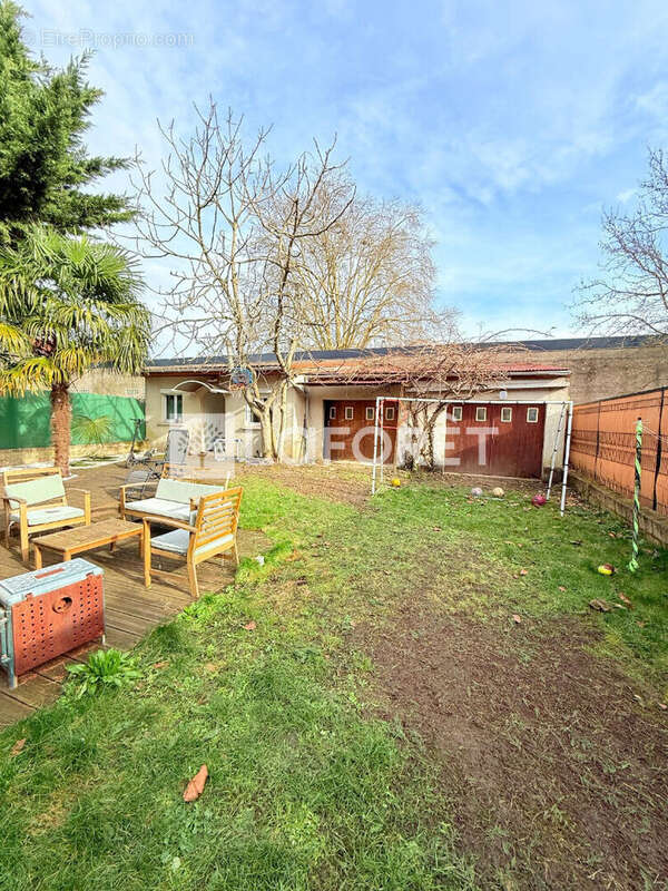 Maison à LIVRY-GARGAN