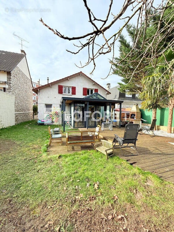 Maison à LIVRY-GARGAN