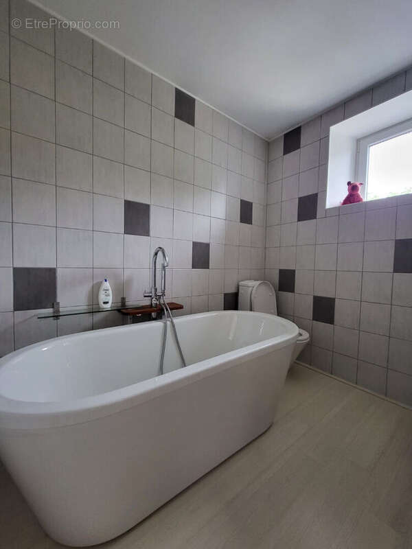 Maison à PLOUGONVELIN