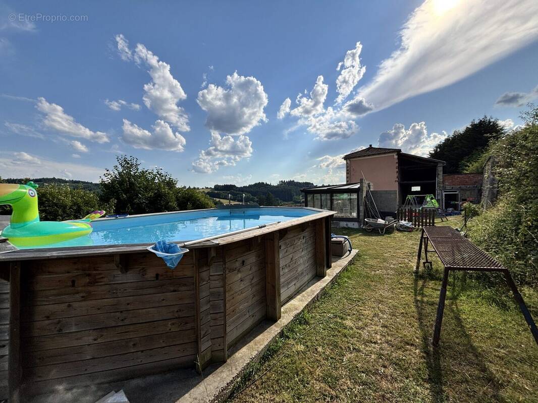 Maison à SAINT-IGNY-DE-VERS