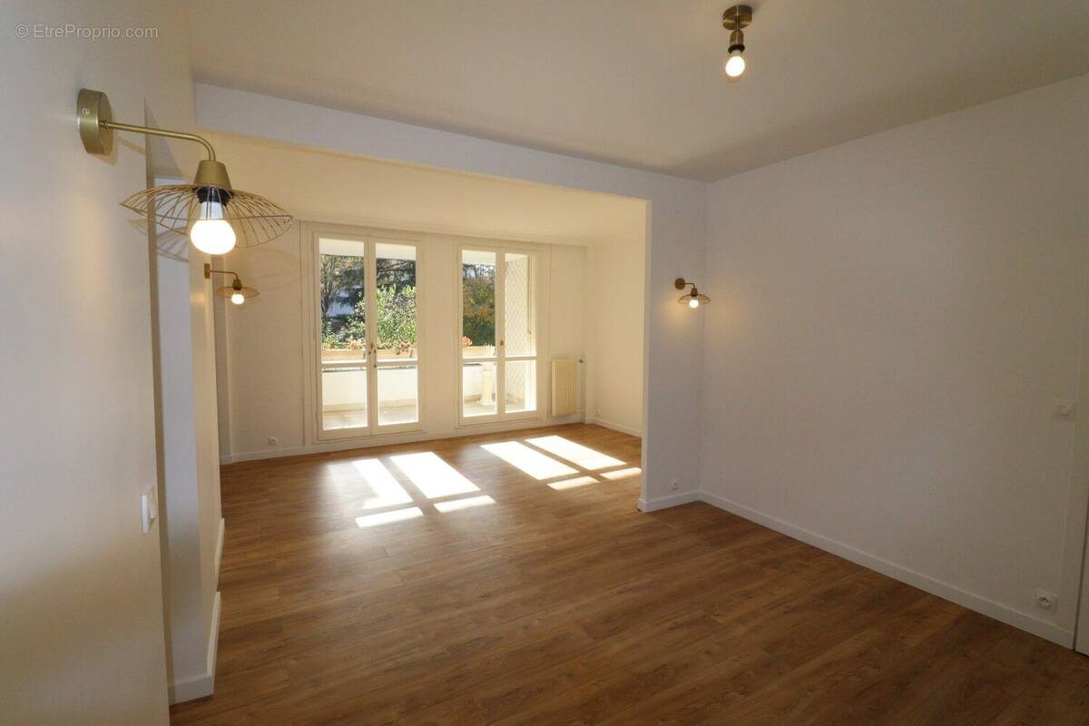 Appartement à LOUVECIENNES