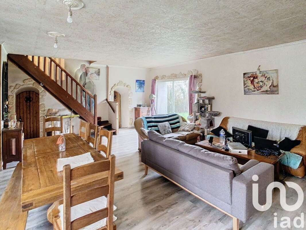 Photo 4 - Maison à LES BORDES