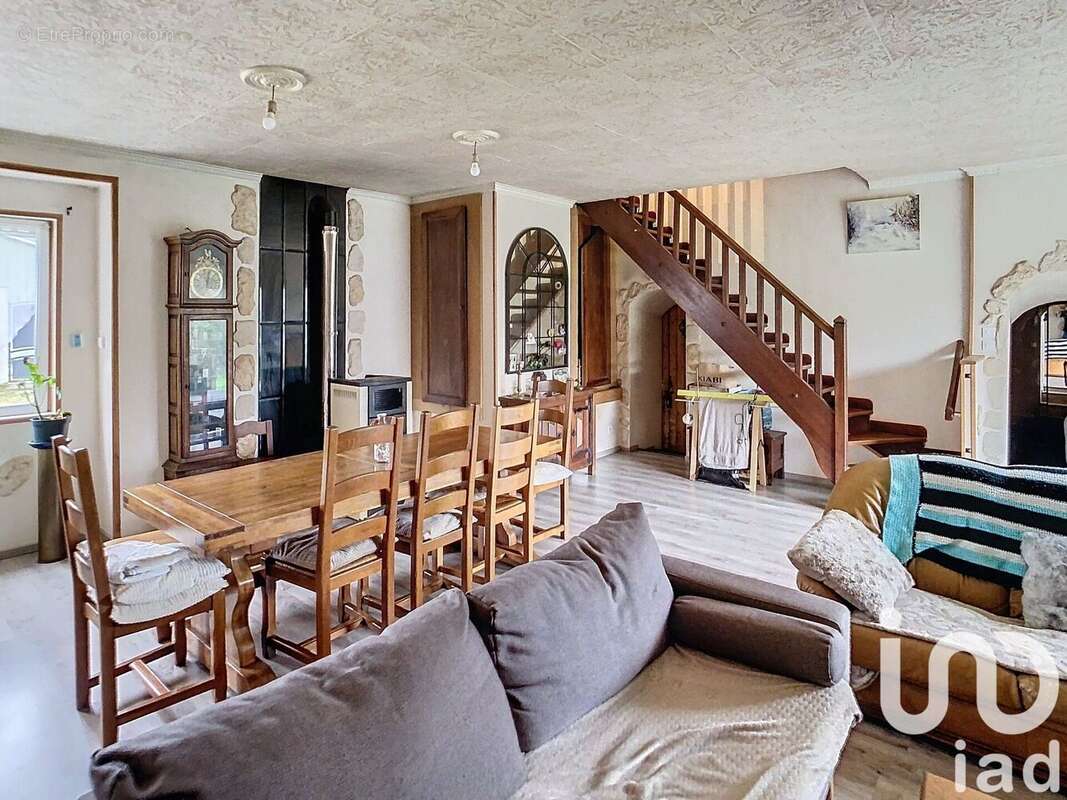 Photo 5 - Maison à LES BORDES