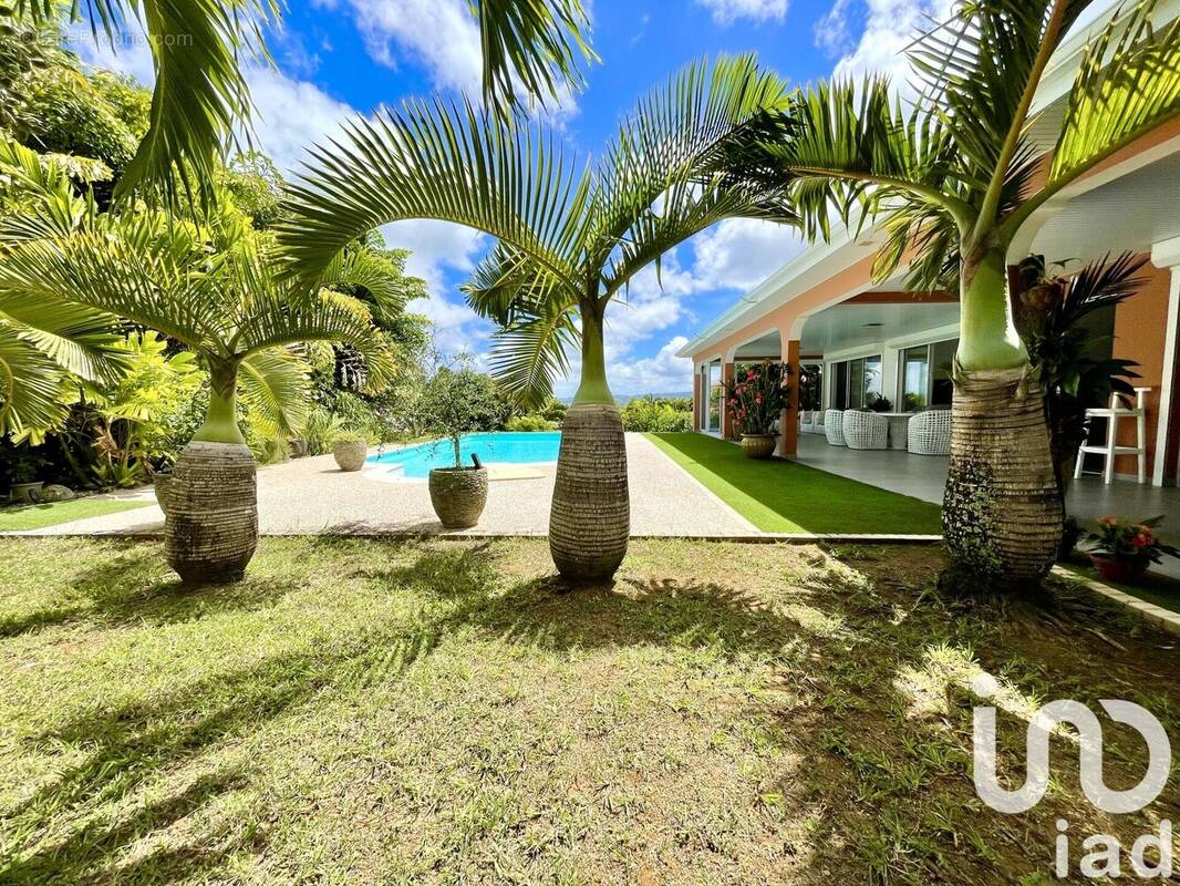 Photo 1 - Maison à LES TROIS-ILETS