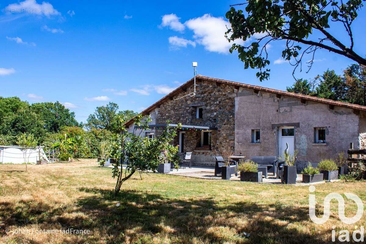 Photo 4 - Maison à SAINT-DENIS-LA-CHEVASSE